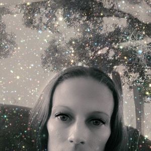 Meet your Posher, Angie